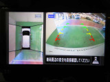 アラウンドビューモニターで車庫入れも空から見ている様に駐車できラクラクです。