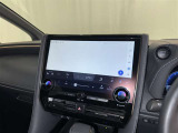 ディスプレイオーディオを装備。スマホとクルマをつなぐことで、これまでのナビに加えて、いろんなサービスが楽しめます。