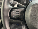 ステアリングにオーディオ操作スイッチが付いています。オーディオ画面に直接タッチしなくても操作が出来ますので、運転に集中できます。