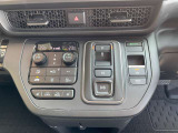 運転席、助手席シートヒーター エレクトリックギア 電子パーキング