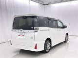 走りにこだわりながら収納力も持ち合わせたお車です。荷物を載せて軽快なドライブを楽しめますよ♪