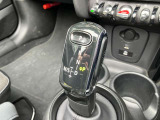 車両の詳細、ご質問につきましては、弊社営業スタッフまでお気軽にご連絡下さいませ。遠方のお客様には実車の詳細画像送信も承ります。