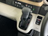 発進時から滑らかに加速する無段階変速のCVTはストップ&ゴーの多い街の中も快適です