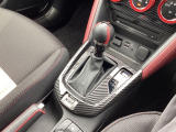 アクセルペダルを踏み込む量や速さに応じて変速パターンをし、人馬一体の運転感覚を発揮してくれる6速オートマ!