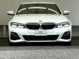 ★弊社のお車をご覧頂きありがとうございます。弊社は千葉県にあるBMW正規ディーラー店ですので安心してご検討下さい。全国各BMWディーラーにて保証サービスも受けられますので遠方のお客様もご安心下さい。★