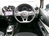 操作しやすい運転席で快適ドライブ。