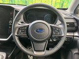 インテリアに合わせたデザインのステアリングは、運転される方のことも考え、運転しやすい形状、大きさです。是非一度、実際に触ってお確かめください。
