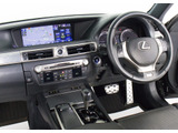 ★使いやすさや安全性を追求したステアリング周り!高級車ゆえにスイッチ類が多いのも特徴ですね!考え尽くされた配置ですぐに使いこなす事が出来ますのでご安心下さい!是非、体感してみて下さい!!