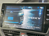 【純正10型ナビ】人気の純正ナビを装備。オーディオ機能も充実しており、Bluetooth接続すればお持ちのスマホやMP3プレイヤーの音楽を再生可能!毎日の運転がさらに楽しくなります!!
