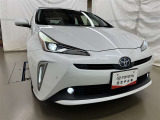 LEDヘッドライトです。デザイン性がよくとても明るいので、夜間の走行や悪天候でも安心です。しかも長寿命!