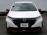 NISMO専用フロントグリル・フロントバンパー・エンブレム・NISMOフロントリップスポイラー。