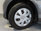 タイヤサイズは175/70R14です。