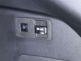 非常時やキャンプなどに役立つAC100Vコンセント付きです。これなら車中泊も出来てしまいますね!