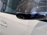【BMWミラー】視認性の高いスタイリッシュなミラー。自動防眩機能も付いており夜間のドライビングをサポートします。