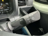 トンネルなど、周囲の明るさの変化でランプ類を自動オン・オフするコンライトです(消し忘れ防止機能付)