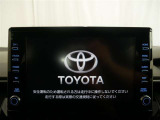 ディスプレイオーディオを装備。スマホとクルマをつなぐことで、これまでのナビに加えて、いろんなサービスが楽しめます。