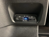 いまや快適なカーライフに欠かせないETCが付いています。