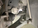 お車を安心してお乗りいただく為には、足回りの定期点検が欠かせません。サービスサポート(有償保証)では無料点検もご提供しており、安心のカーライフをお過ごしいただけるサポート体制が整っています。