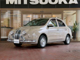 当店は国内10番目の自動車メーカー「光岡自動車」の直営店、ミツオカ車専門の「MITSUOKA東京ショールーム」です。新車だけではなく、厳選した高品質な中古車もご案内をしておりますので、お気軽にお問合せください。