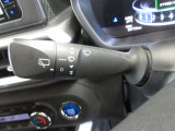 小雨時に便利な、ミスト機構付ワイパーです。