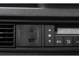USBソケットがあります。