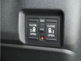 ◆両側電動スライドドア◆狭い駐車場でも乗り降りが楽々♪お子様が隣の車にドアを当ててしまう心配もございません!小さなお子様連れの方もこれで安心。