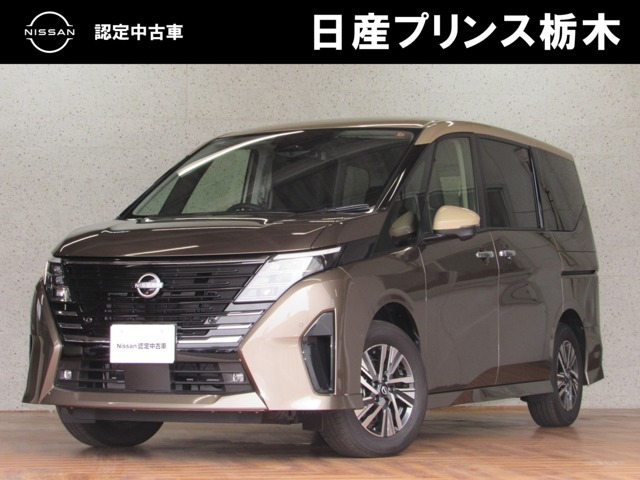 セレナ 1.4 e-4ORCE ハイウェイスターV 4WD