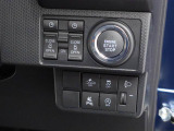 荷物で両手がふさがっていても電動でドアがオープン 乗るのも積み込みもスムーズにです。