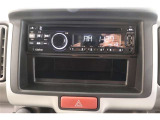 CDプレーヤーAM/FMチューナー付、他にはポータブルオーディオプレーヤーなどの外部機器をAUX入力端子に繋いで使用大好きな曲を楽しむことができます。ロングドライブに欠かせませんね!