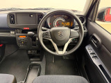 このハンドルを握った時に、車を所有している優越感を味わえますね