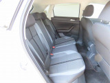 ISOFIX(イソフィックス)基準適合チャイルドシート固定装置!!安心楽々で対応チャイルドシートが取付できます。