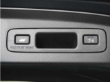 ◆予約クローズ機能付きパワーテールゲート◆キーや運転席のボタン、ハンズフリー機能など多彩なアクセスで自動開閉できます。