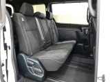 広い足元空間でゆったり乗車出来ます!