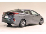 ★トヨタ認定中古車ライト★ 1年間走行距離無制限の「ロングラン保証」が付いています。全国約4,500ヶ所のトヨタのお店で保証修理可能です。お出かけ先でも安心です。選べる延長保証もご用意しています。