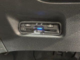 いまや快適なカーライフに欠かせないETCが付いています。