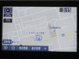 日々の移動をスマートにするナビゲーション。複雑な市街地でも迷いにくく、通勤・買い物にも便利です。毎日使うからこそ、嬉しい装備です。