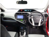 オシャレなインテリアで運転する気分も盛り上がりますよね^^