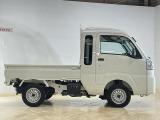 当店では、国家資格を持った整備スタッフがあなたのお車をしっかりサポート!!アフターメンテナンスもすべてお任せ下さい☆