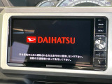 【純正ナビ】人気の純正ナビを装備しております。ナビの使いやすさはもちろん、オーディオ機能も充実!キャンプや旅行はもちろん、通勤や買い物など普段のドライブも楽しくなるはず♪