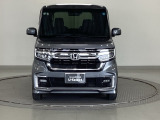 LEDヘッドライトを装備しています。LEDヘッドライトはとても明るく、雨の日や夜間走行も安全・安心です。
