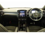 XC40 B4 AWD Rデザイン 4WD 