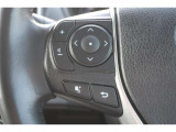 運転席と助手席にシートヒーターが付いています。