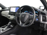 運転席廻りです。