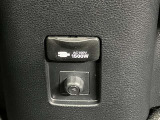アクセサリーコンセントがついております。