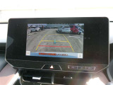 バックモニター付きですので、日常の駐車はもちろん、人や障害物などを映像で確認できるので安心です!(補助装置になりますので、目視でもご確認ください)