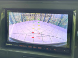 【バックカメラ】駐車時に後方がリアルタイム映像で確認できます。大型商業施設や立体駐車場での駐車時や、夜間のバック時に大活躍!運転スキルに関わらず、今や必須となった装備のひとつです!