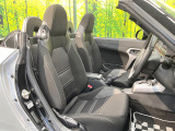 運転席シート廻りは使用感も少なく、良好な状態となっています。前オーナー様が丁寧に使っていたことがよくわかりますね。