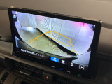 バックギアに入れるだけで自動でリヤカメラに切り替わります!車庫入れやバックが苦手な方にオススメ!