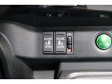 ◆◆両側電動スライドドア!!荷物で手が塞がる時など簡単にドアの開閉が出来ます!何より力いらずで開閉OK!女性やお年寄りにも優しい♪電動機能はOFFにもできますから元気なお子様の駆け出しも安心!