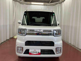 高いアイポイントで遠くまで見渡せるから運転に安心感が生まれます。